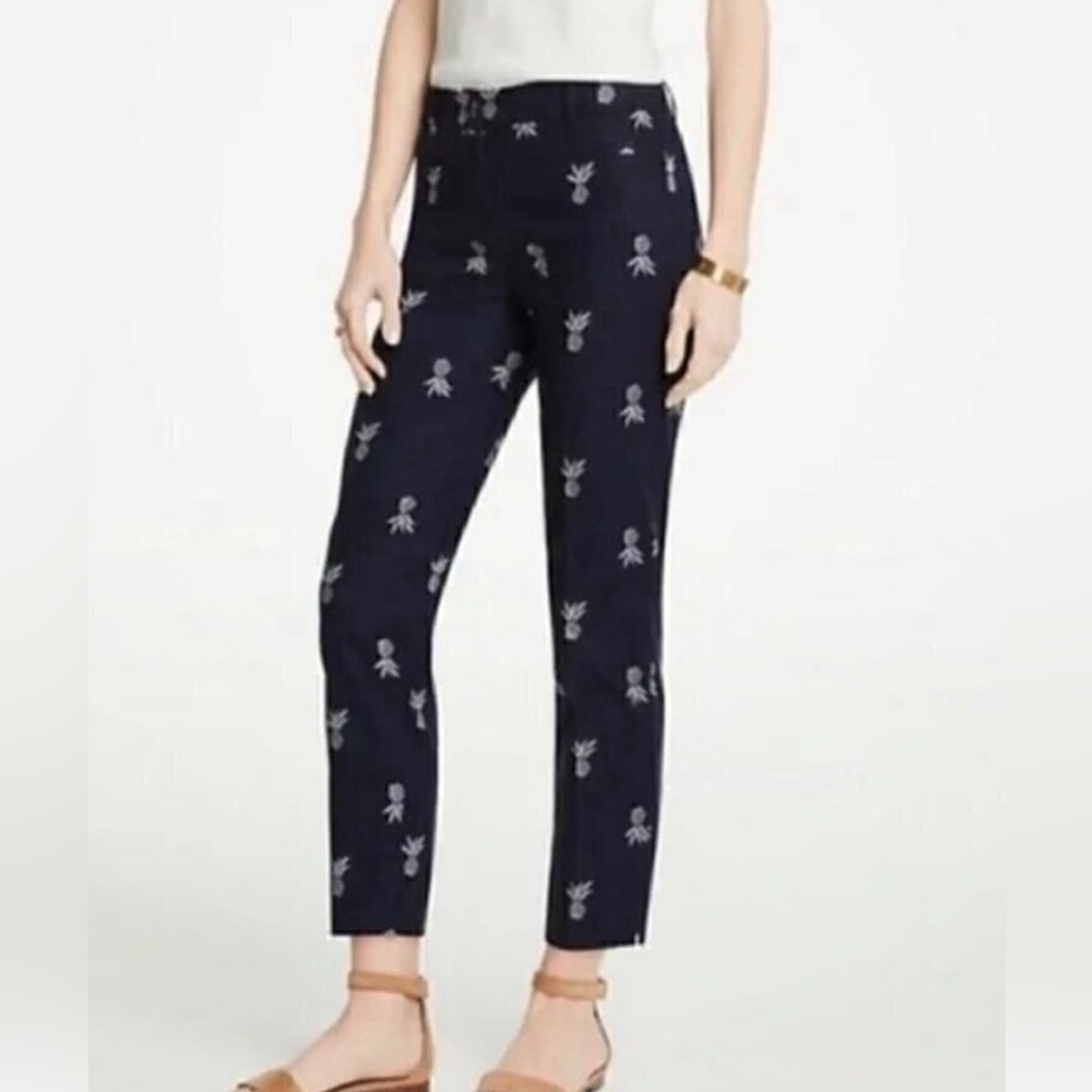 Ann Taylor Pineapple 98% Cotton Women’s Black/Navy & White Cropped Pants, 12
